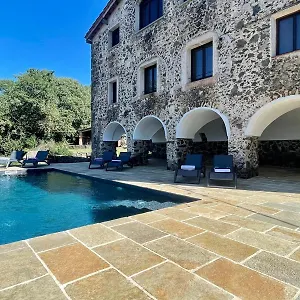 Mas Puig De Baix With Private Pool And Gardens Olot
